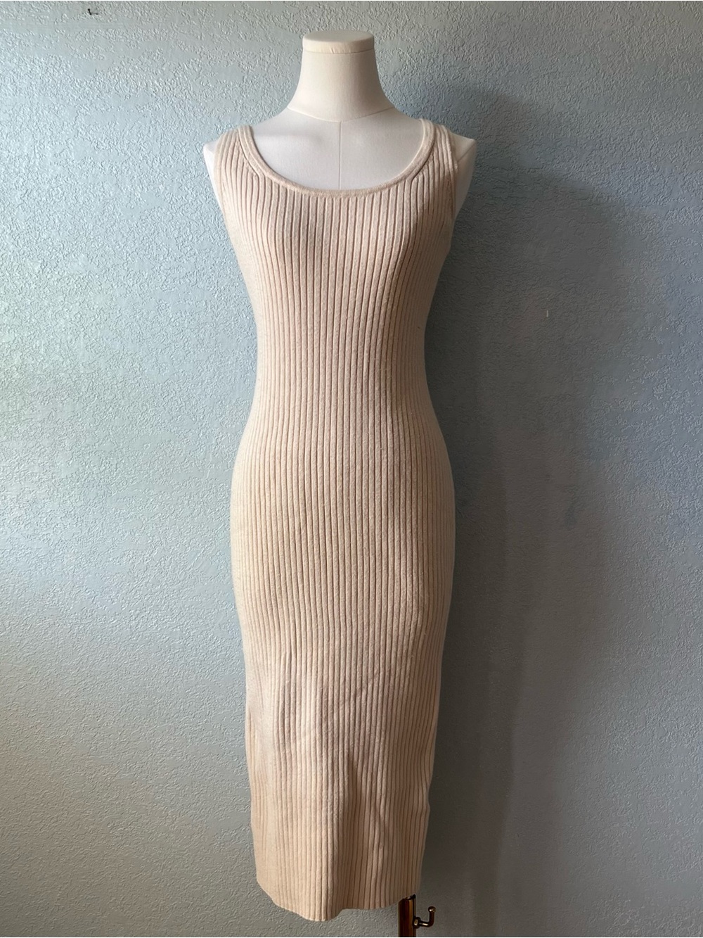 Express Ribbed Knit Maxi Dress S Cream Sleeveless Bodycon Scoop Neck